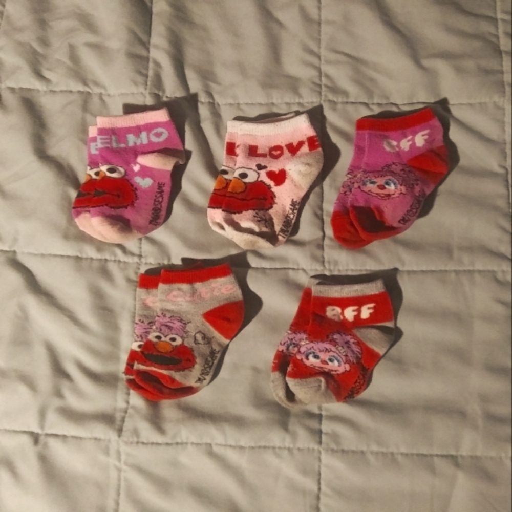 Sesame Street socks 2-3T